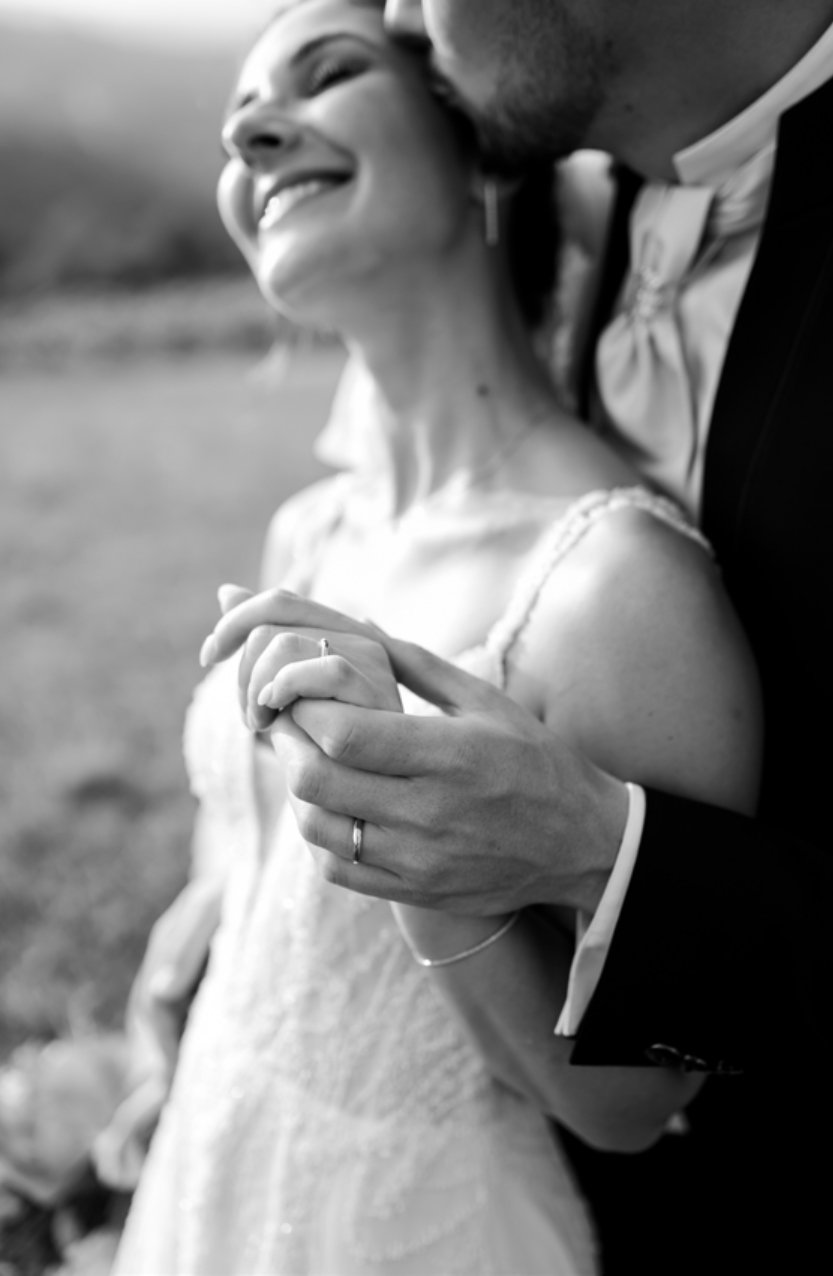 La sposa sorride